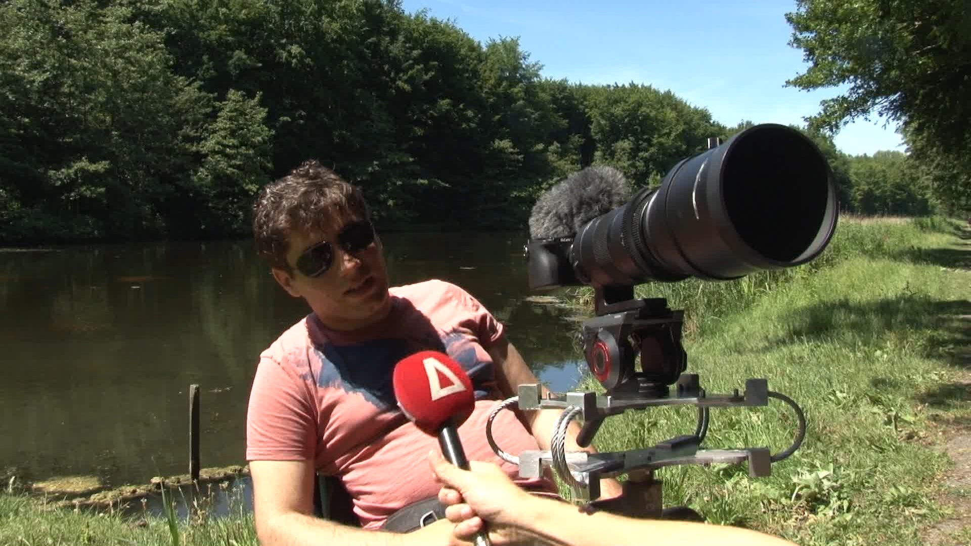 Met Jasper Schiphof op zoek naar ringslang in het Bos - RTV Amstelveen