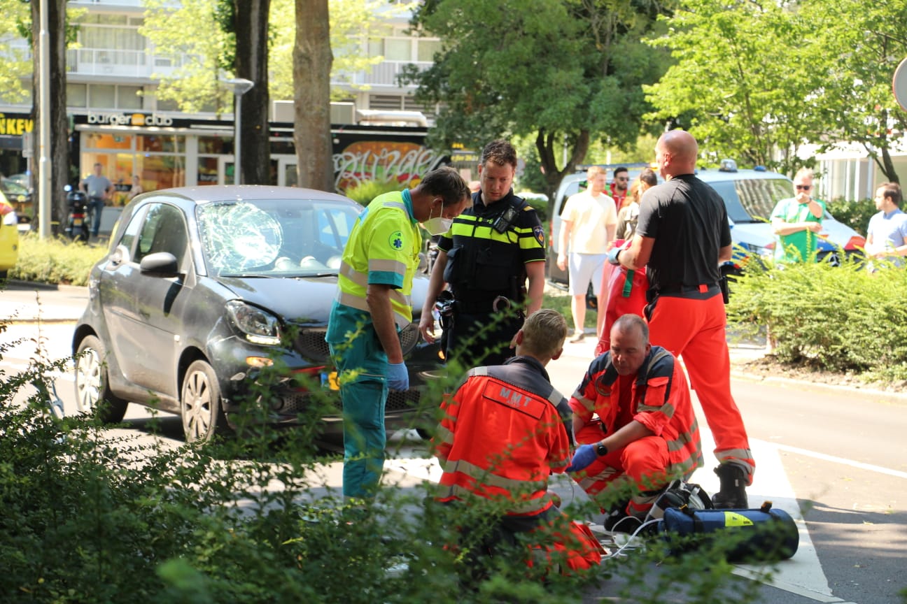 Fietser Ernstig Gewond Na Aanrijding Rembrandtweg