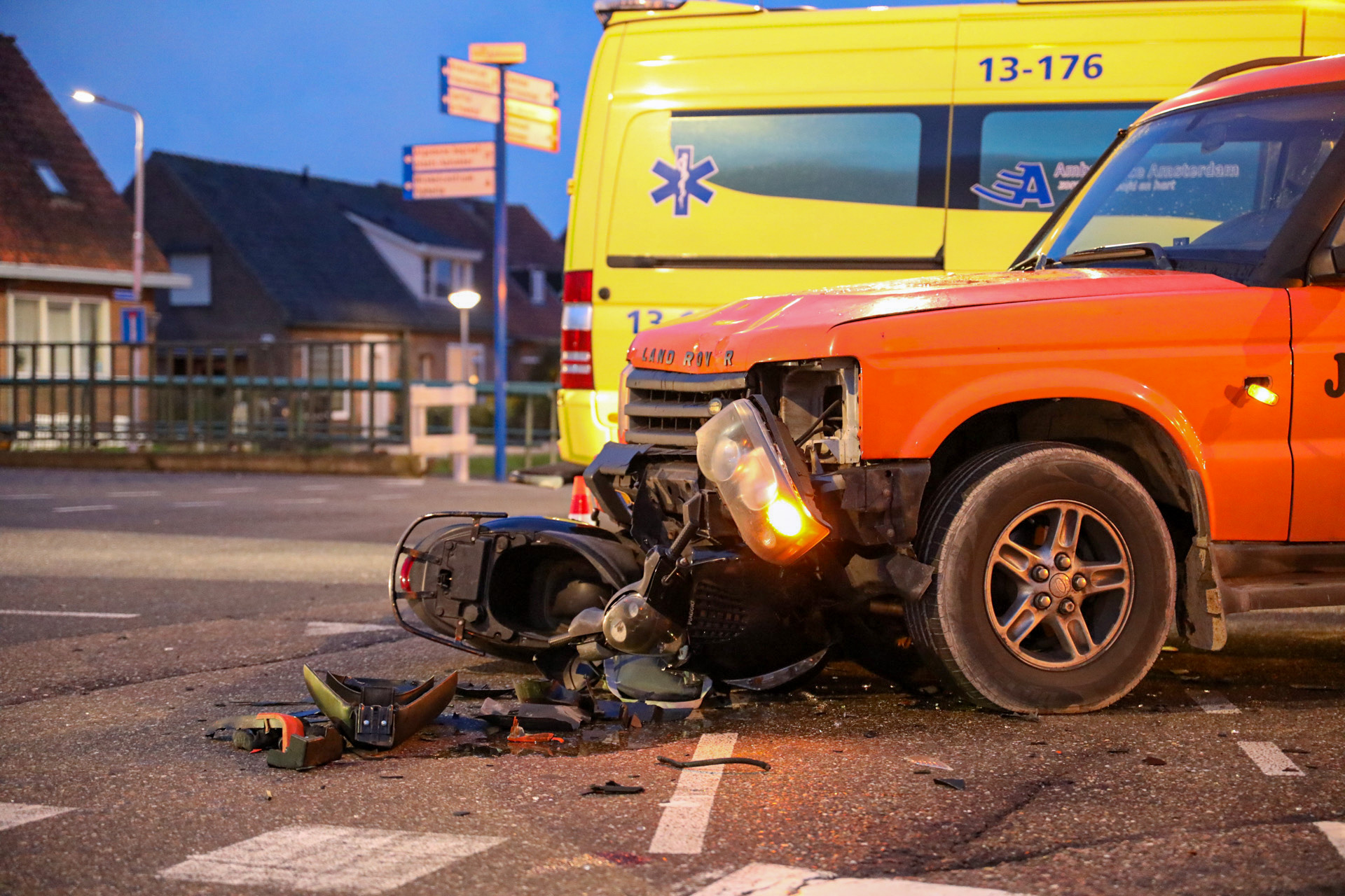 Scooterrijder Gewond Na Aanrijding Op Kruising Aalsmeerderweg/Machineweg